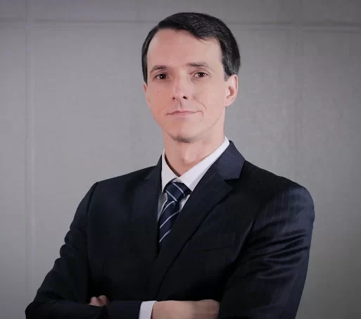 Rafael Knoll - Advogado Previdenciário OAB/SC 31.936, especialista em planejamento previdenciário em Lages SC